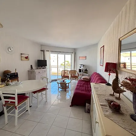 Calme Avec Piscine A La Chaume - Fr-1-197-154 Appartement