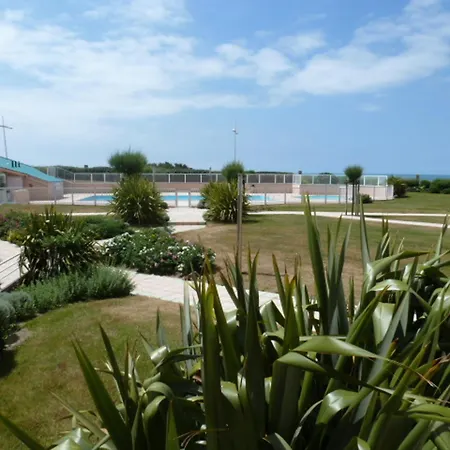 Calme Avec Piscine A La Chaume Apartment *