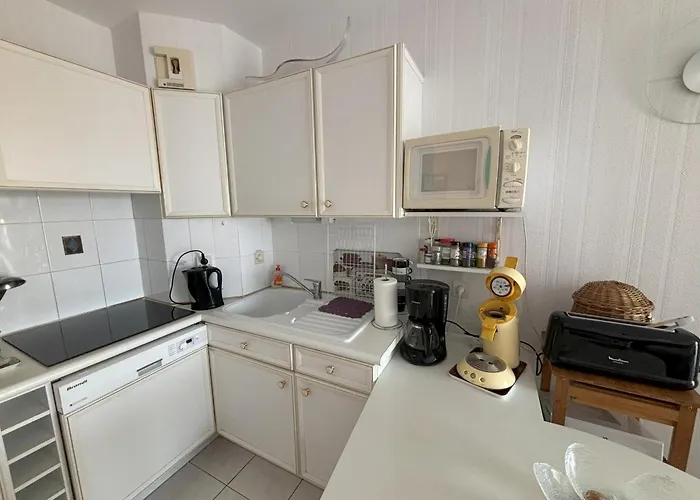 Apartamento Calme Avec Piscine A La Chaume - Fr-1-197-154 Les Sables-dʼOlonne