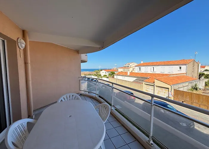 Apartamento Calme Avec Piscine A La Chaume - Fr-1-197-154