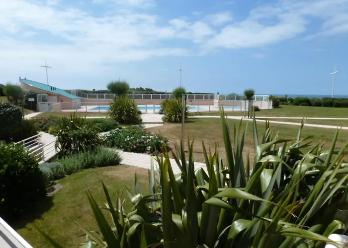 Calme Avec Piscine A La Chaume - Fr-1-197-154 Apartamento *