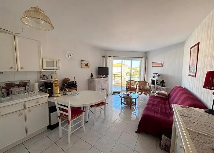 Apartamento Calme Avec Piscine A La Chaume - Fr-1-197-154 Les Sables-dʼOlonne